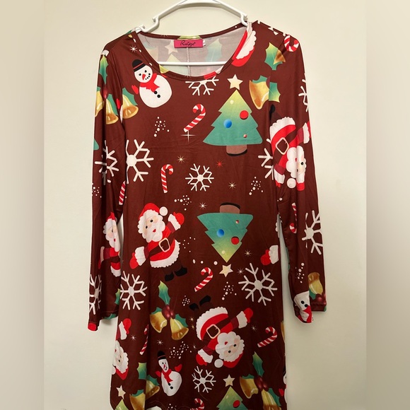 CHRISTMAS DRESS! - Picture 4 of 5